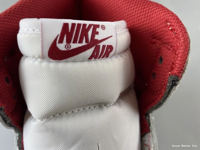 Air Jordan (2017) 555088-103 1 Retro Metallic Red 0820